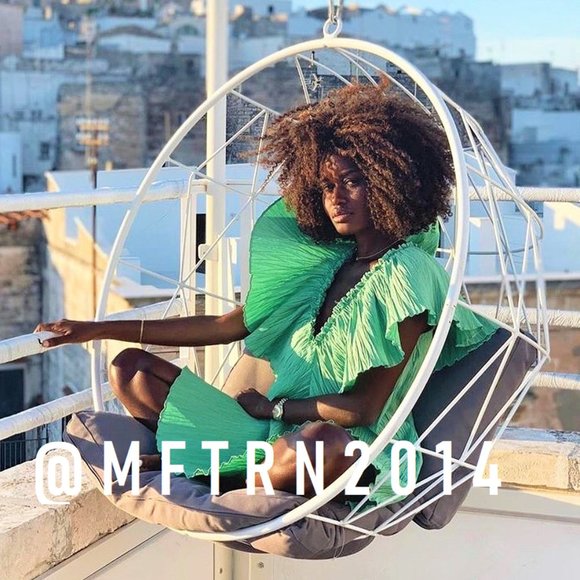 SOLD! BLOGGERS' FAVE!!! ZARA Short V-Neck Dress* - Picture 5 of 16